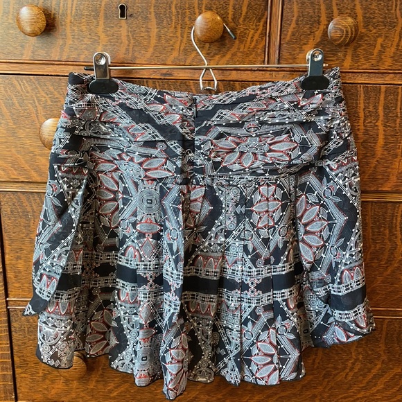 4 Club Monaco 100% silk patterned boho skirt - Picture 2 of 7